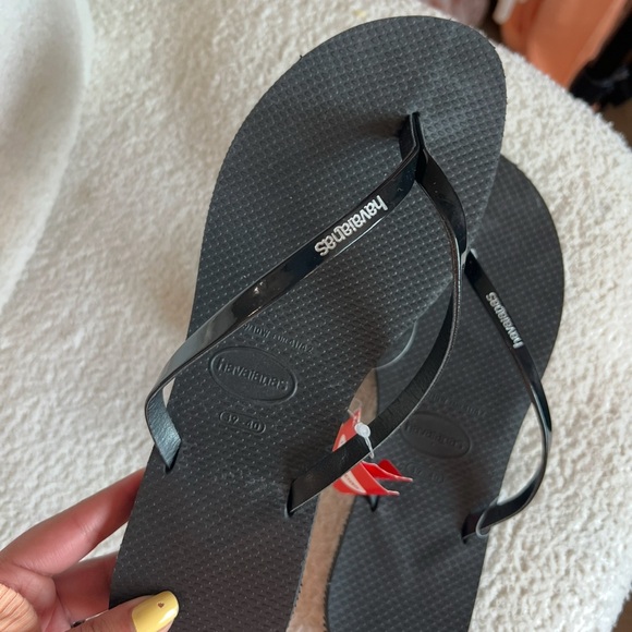 NWT Havianas Black Sandlas ✨🩴 - Picture 2 of 6